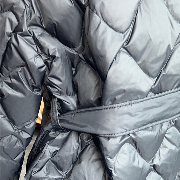 Coach Women's Black Down Puffer Jacket. Size Large NEW WITH TAGS - Picture 5 of 9